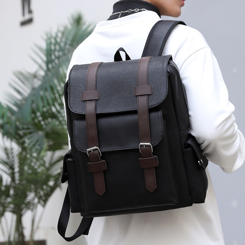 Mochila Masculina Clássica Light